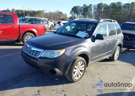 2012 Subaru Forester 2.5X Premium из США, поврежденный, VIN JF2SHBDC7CH455517